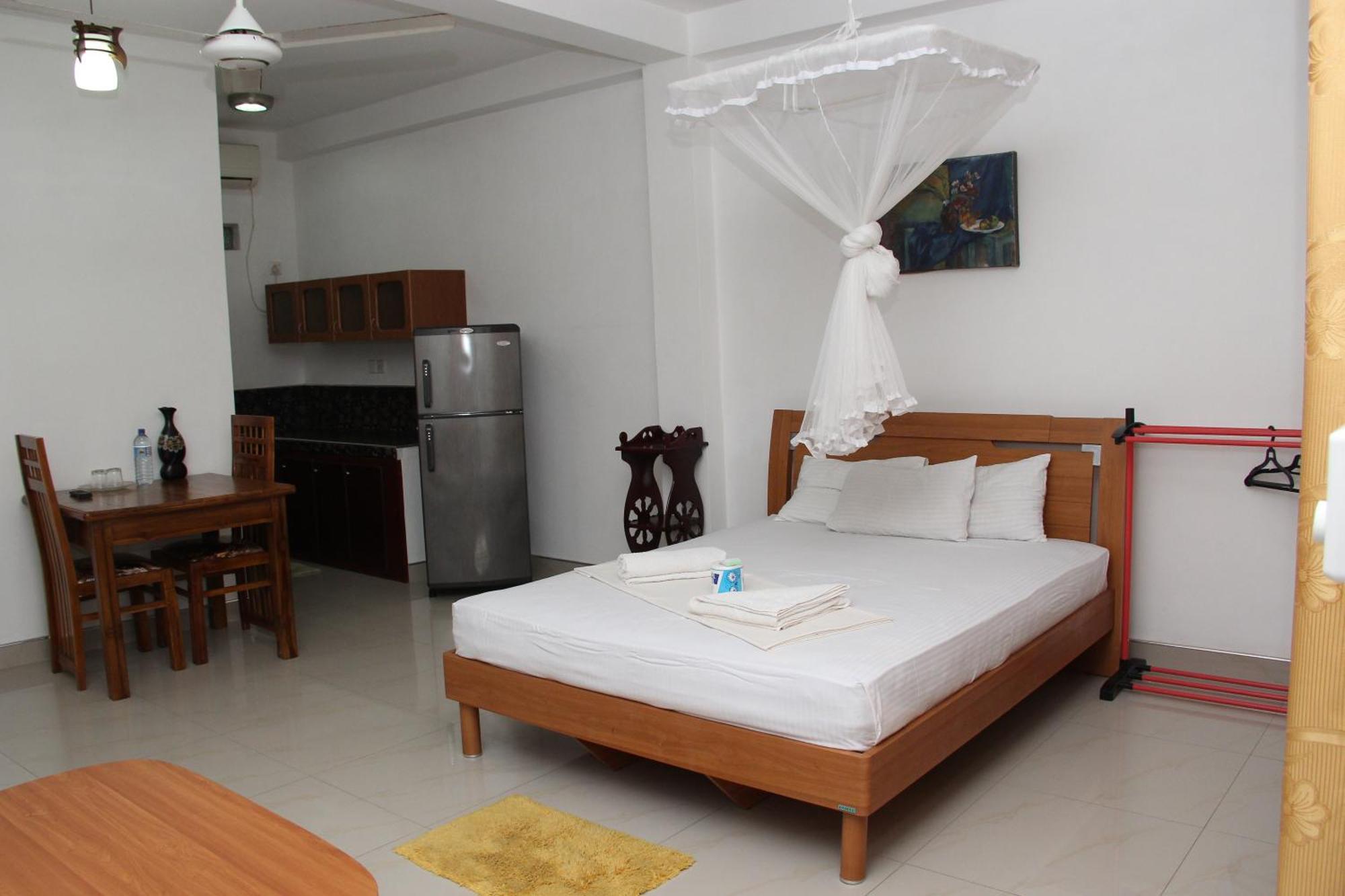 Shanith Guesthouse Negombo Chambre photo