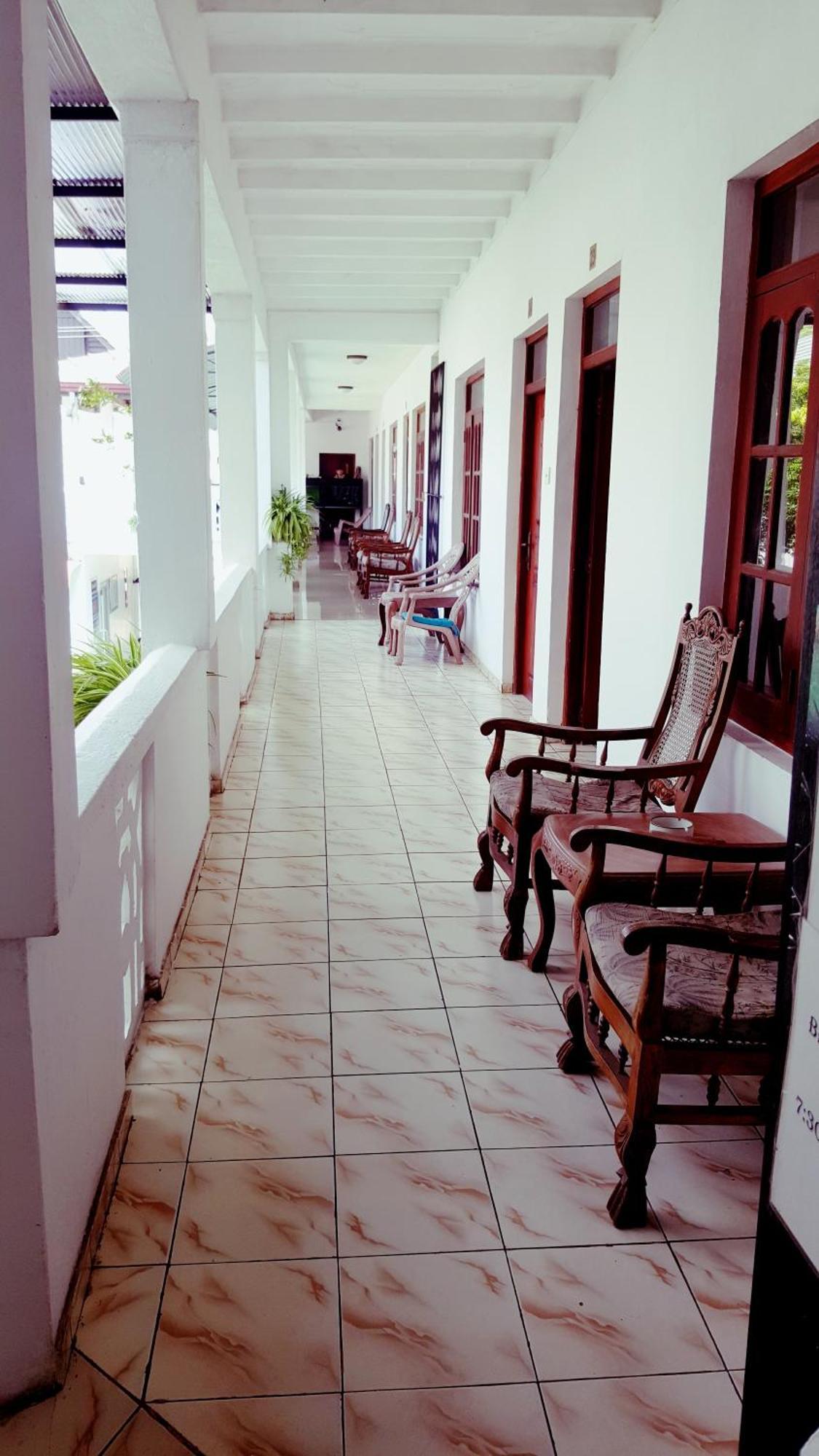 Shanith Guesthouse Negombo Extérieur photo
