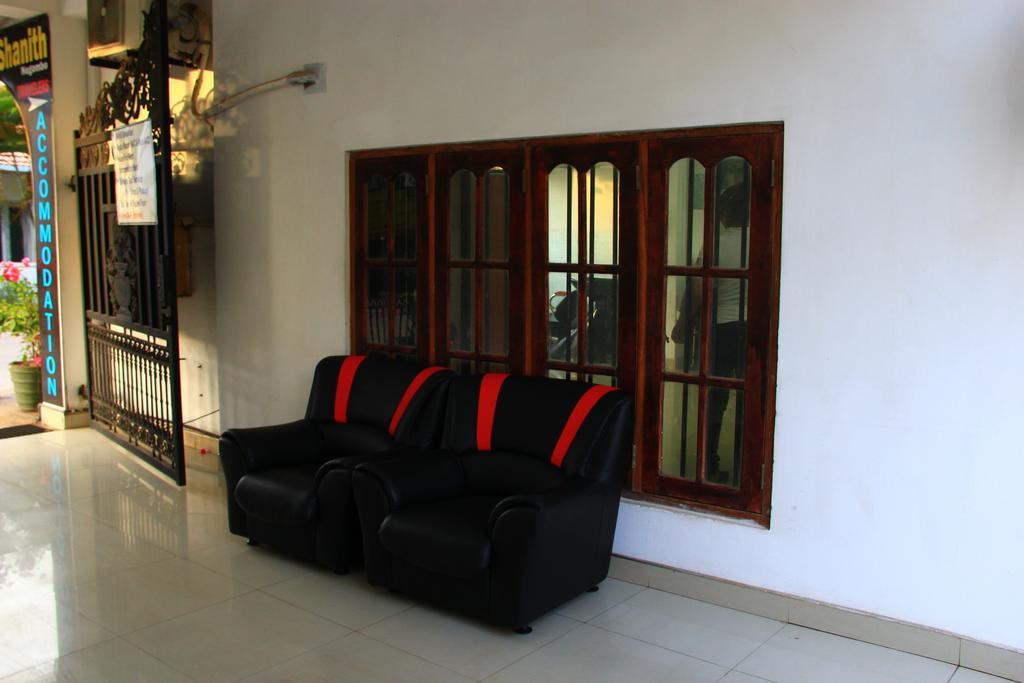 Shanith Guesthouse Negombo Extérieur photo