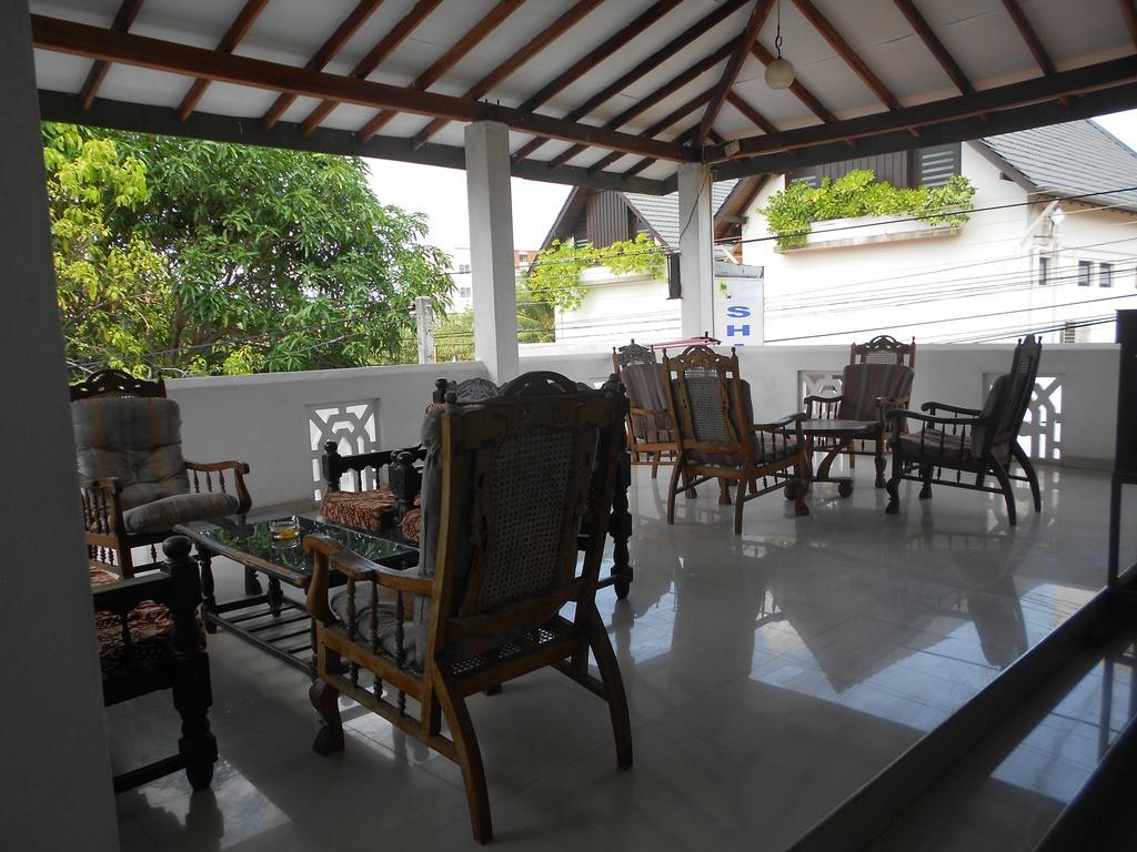 Shanith Guesthouse Negombo Extérieur photo