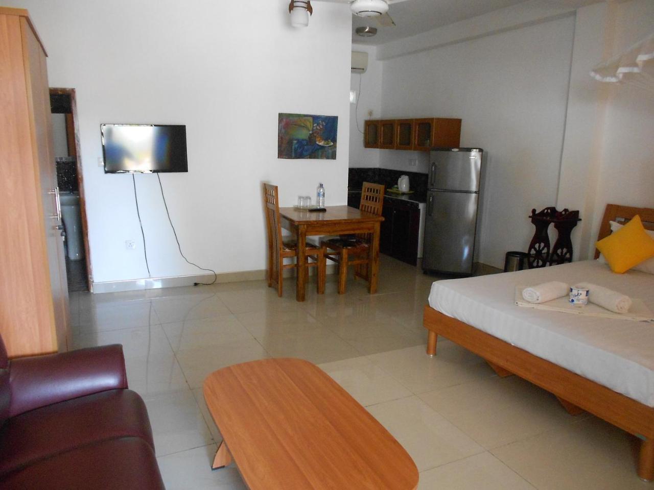 Shanith Guesthouse Negombo Extérieur photo