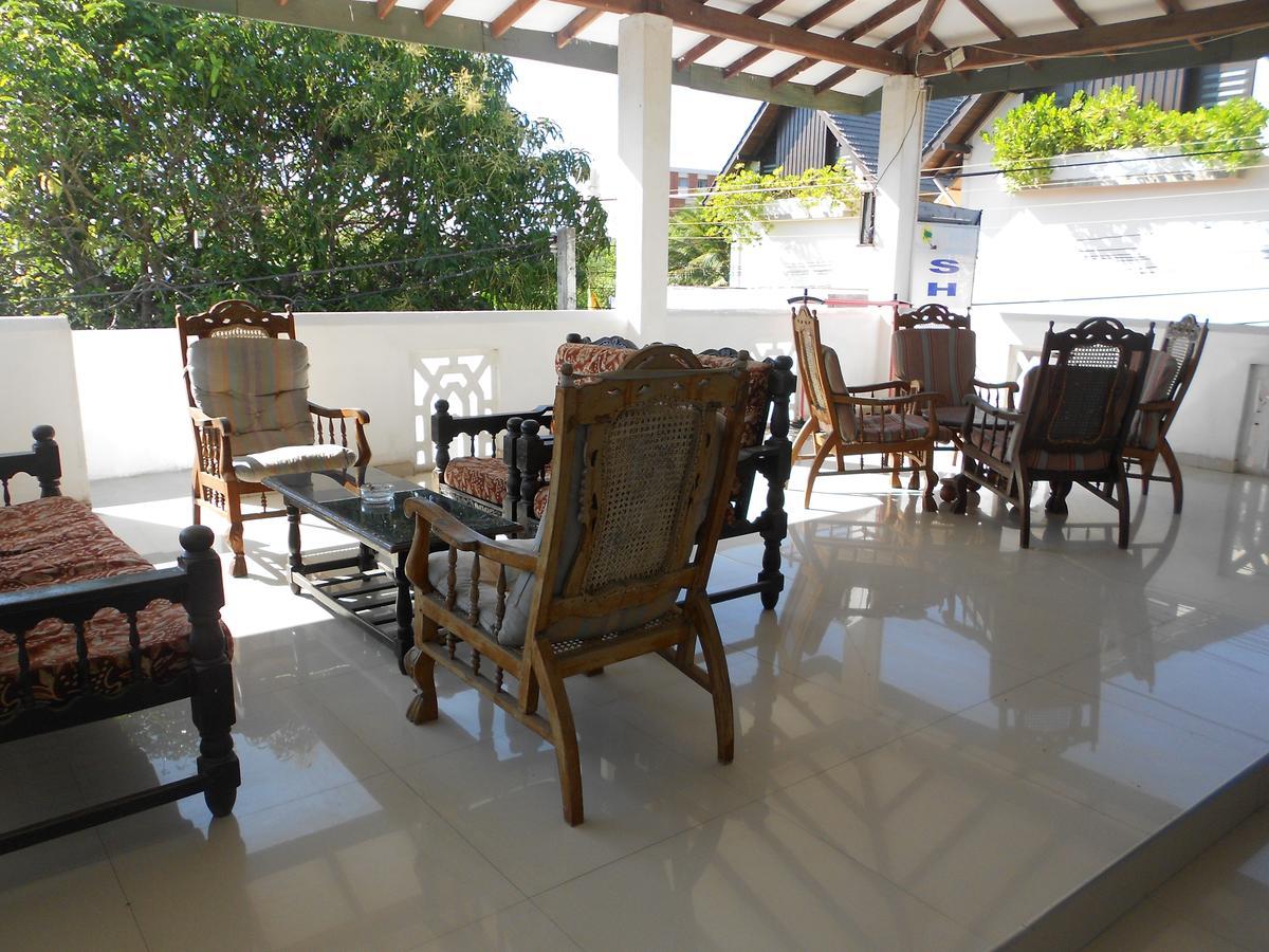 Shanith Guesthouse Negombo Extérieur photo