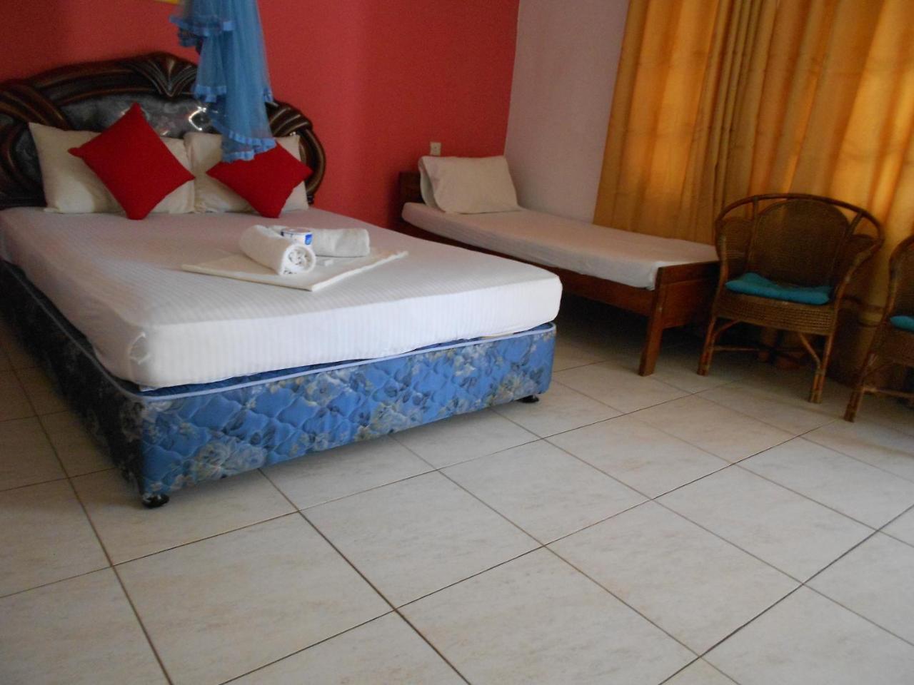 Shanith Guesthouse Negombo Extérieur photo