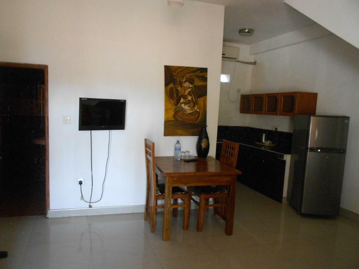 Shanith Guesthouse Negombo Extérieur photo