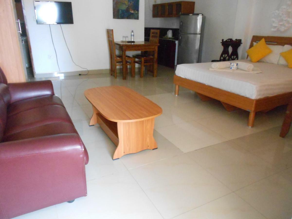 Shanith Guesthouse Negombo Extérieur photo